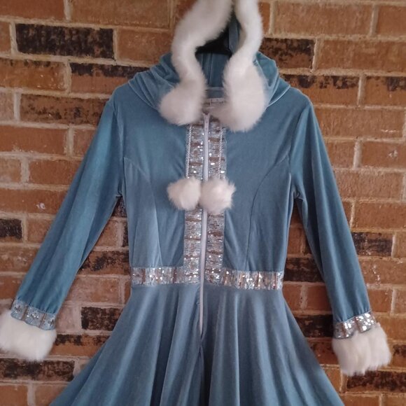 NWOT Chasing Fireflies Blue Velvet w/ Faux Fur Hooded Ice Princess Dress - Picture 1 of 5